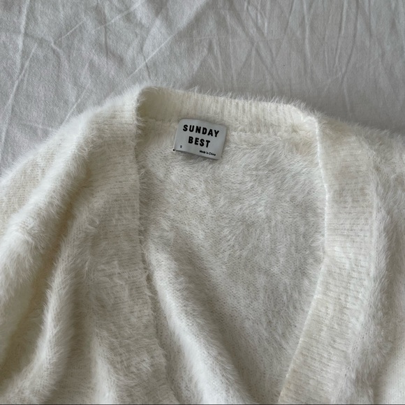 Aritzia Sunday Best Sweater - Picture 2 of 4